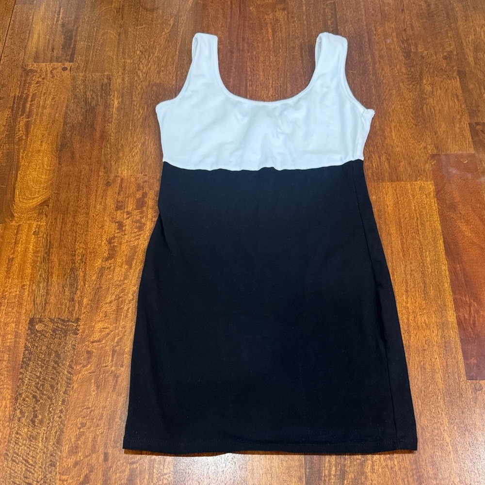 Y2K Sexy Charlotte Russe Bodycon Color Block Black and White Dress